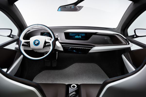Auf das notwendige reduziert: Klare Linien dominieren den Innenraum des BMW i3 Concept (Archiv: Vogel Business Media)