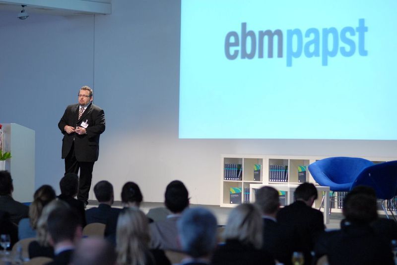 „B2B-Marken tragen Schuhe!“ lautete die Botschaft von Kai Halter von EBM-Papst Mulfingen an sein Auditorium. (Archiv: Vogel Business Media)