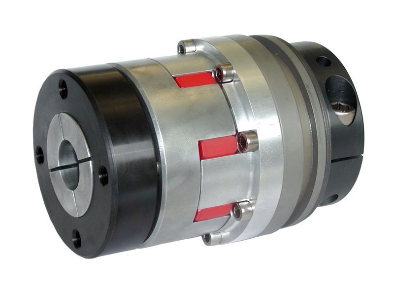Bild 3: Bei direkten Antrieben wird zum Ausgleich von eventuellen Wellenversätzen die Ausrückmechanik, im Bild mit einem Elastomerkupplungsteil, ergänzt. (Archiv: Vogel Business Media)