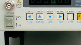 Das Ripple- und Noisemeter RM-103 misst Spannungen bis 3000 mV pp. (Sontronic)