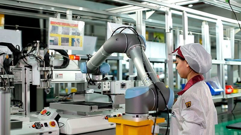 Insgesamt sorgen dort 60 Roboter vom Typ UR3 und UR5 für eine effiziente und flexible Produktion. (Universal Robots)