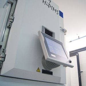 Cemecon hat eine CC800/9 Hipims bei Hardcoating Technologies Limited installiert.