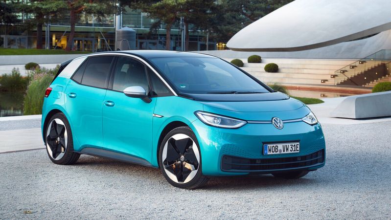 VW gibt seine ID-Modelle mit der 77-kWh-Batterie für bidirektionales Laden frei.(Volkswagen AG)