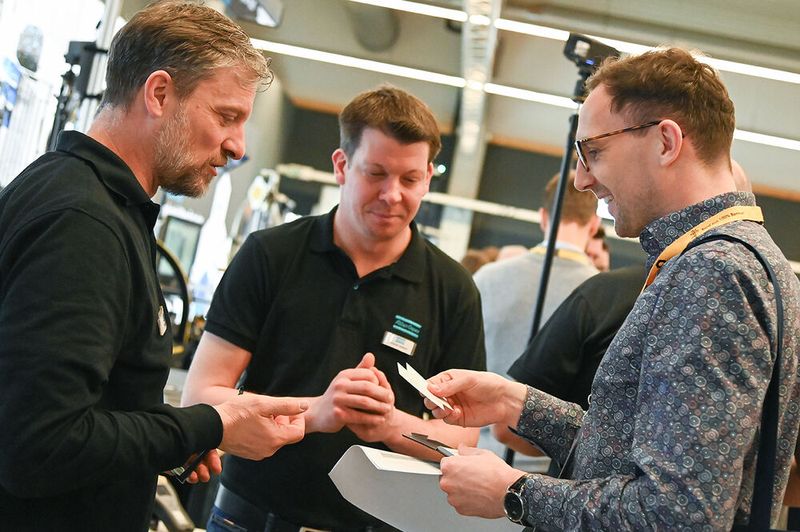 Aussteller und Besucher der Schraubtec schätzen vor allem deren familiäre Atmosphäre. (Bild: Stefan Stark)