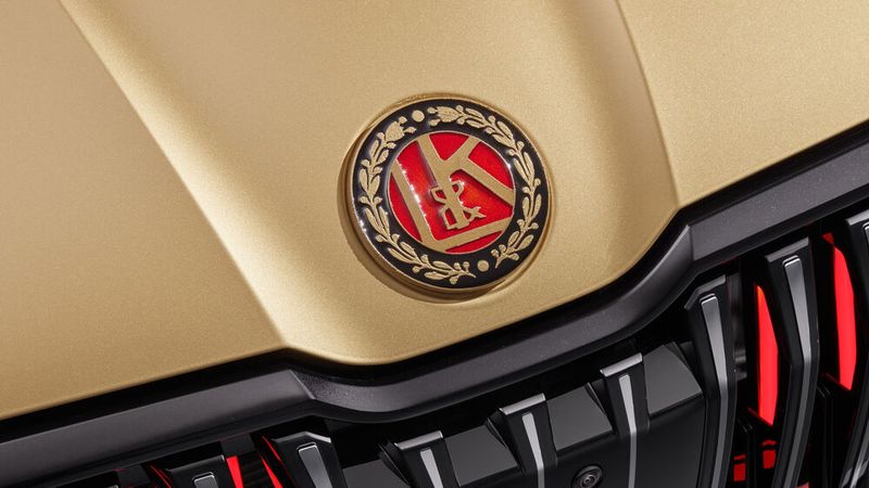 Für das Azubi Car wurde das L&K-Emblem reaktiviert. (Skoda Auto)