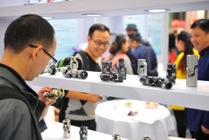 Die Deutsche Messe AG richtet über ihr Gemeinschaftsunternehmen Hannover Milano Fairs Shanghai Ltd. unter anderem die PTC Asia für die Antriebs- und Fluidtechnik aus. (PTC Asia)