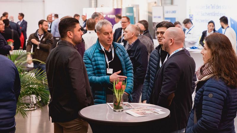 Die Vorträge lieferten reichlich Diskussionsstoff für den fachlichen Austausch. (Bild: Stefan Bausewein)