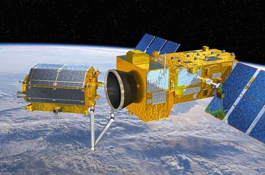 Service robots in space: Future spacecraft are expected to be able to autonomously approach and dock with satellites and extend their operational lifespans. The ESA illustrates this concept in an illustration.(Image: ESA—David Ducros)