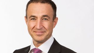 Wafa Moussavi-Amin, Analyst und Geschäftsführer bei IDC: „Roboter mit innovativen Fähigkeiten wie Benutzerfreundlichkeit, Selbstdiagnose, Zero Downtime, Lernfähigkeit und Adaption sowie kognitive Interaktionen treiben die Verbreitung der Robotik auch in der Fertigungs- und Rohstoffindustrie hierzulande voran.“ (Bild: Sarah Kastner/IDC)