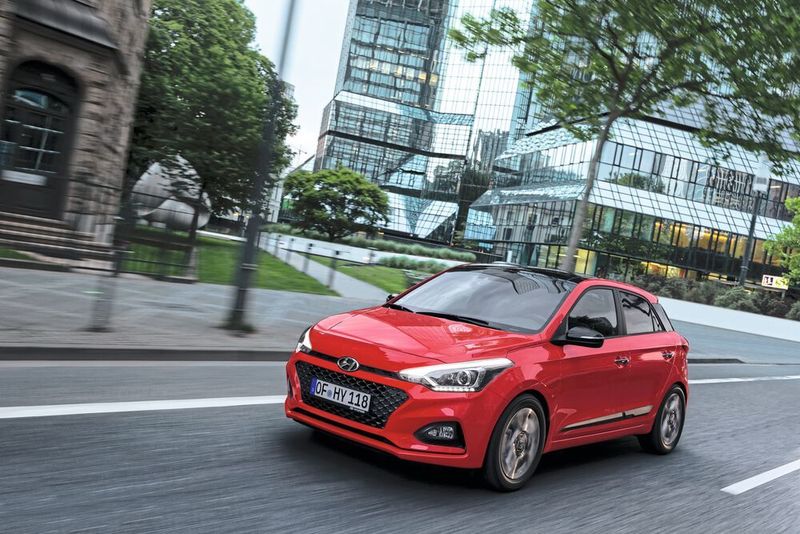 Nach drei Jahren spendiert Hyundai dem i20 ein Facelift. (Hyundai)