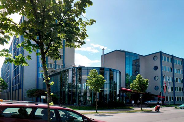 VEM ist ein international agierender Hersteller elektrischer System- und Antriebslösungen sowie von Spezialantrieben und Einzelkomponenten - und Sieger in der Kategorie Maschinen- und Anlagenbau bei den mittelgroßen Unternehmen (Bild: VEM Group)