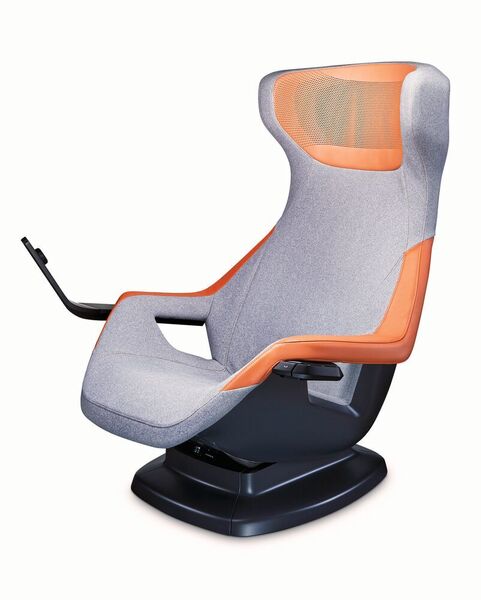 Ein neues Sitzkonzept – der Floating Seat – macht dynamisches Sitzen auch im Auto möglich.   (koljaschmidt.com/Adient)