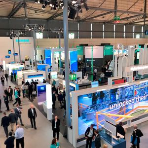 Siemens-Messestand von oben.(Bild:  Siemens AG)