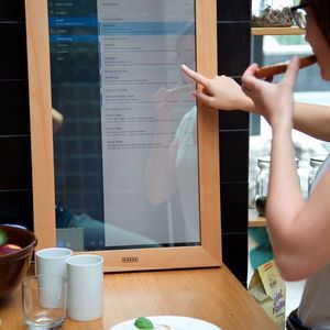 (DGMK Deutsche Gesellschaft für multimediale Kundenbindungssysteme mbH)