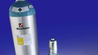 Respadur A 400 ppm mol/mol, Respadur A 900 ppm mol/mol und Respadur A 1000 ppm mol/mol (Wirkstoff: Stickstoffmonoxid), ein druckverdichtetes Gas zur medizinischen Anwendung. (Bild: Westfalen AG)