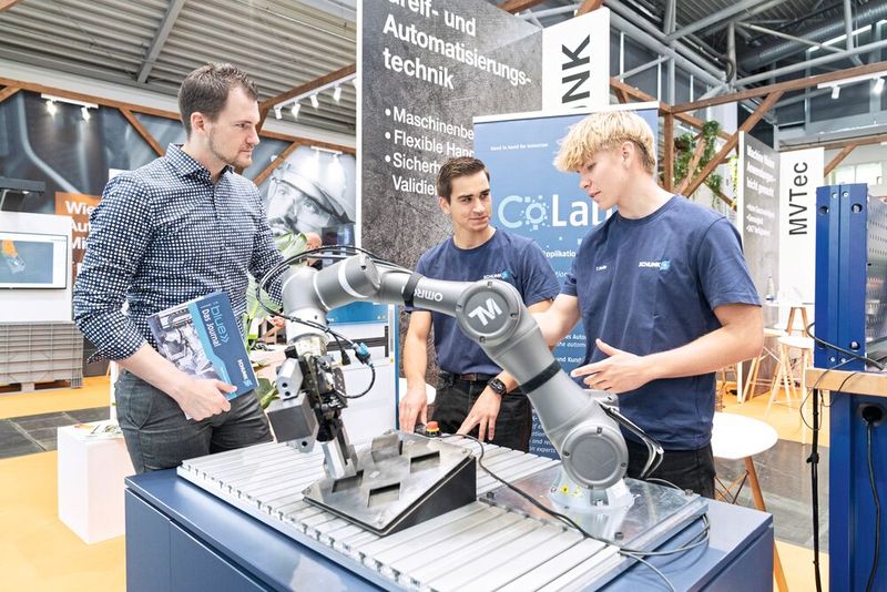 Laut Messeveranstalter wurden insgesamt 1120 Roboter ausgestellt. (Bild: Messe München GmbH)