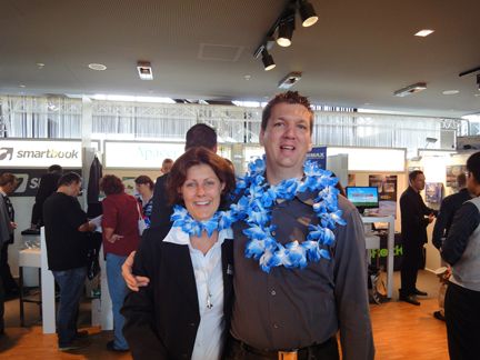 Kathrin Brinkschulte, Api, und Markus Kriegel, E.F. Liebelt, sind auch im Aloha-Fieber. (Archiv: Vogel Business Media)