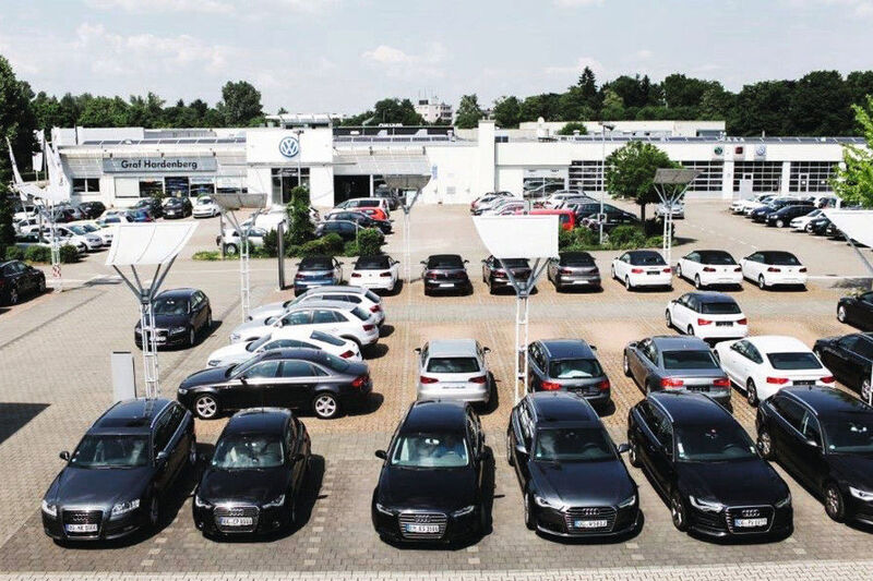 Freie Auswahl: Hardenbergs VW/Audi-Autohaus in Offenburg. (Hardenberg)