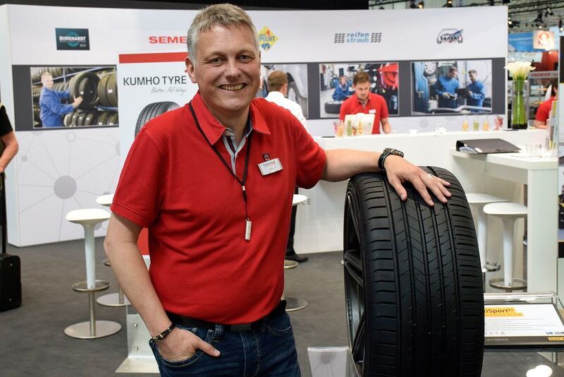 Tyre-Alliance-Manager Ralf Gutena stellte in Köln das Reifenhandelskonzept Tyremax vor. Es leistet Marketing- und Verkaufsunterstützung im Reifengeschäft. Neue Partner sind willkommen. (Jan Rosenow)