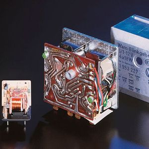 Das Segment Automotive setzt sich bei Hella zusammen aus Entwicklung, Herstellung sowie Vermarktung von Komponenten und Systemen der Lichttechnik und Elektronik für Fahrzeughersteller und andere Zulieferer.(Bild:  Hella)