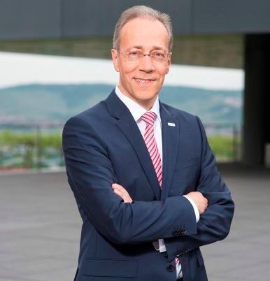 Dr. Stefan Aßmann, Leiter Connected Industry bei Bosch: 