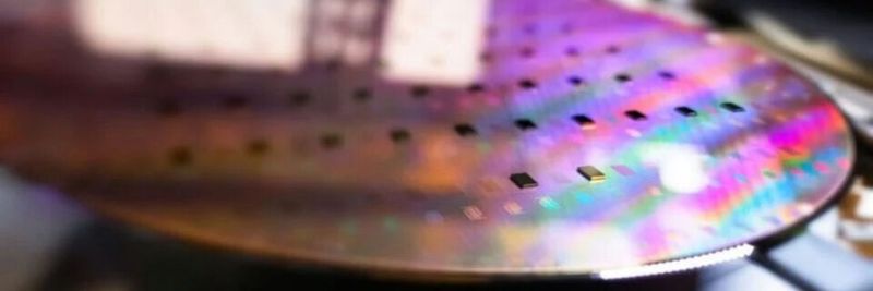 CEA-Leti und Intel melden eine gemeinsamen Durchbruch bei der Die-to-Wafer-Selbstmontage mit hoher Ausrichtungsgenauigkeit und hohem Durchsatz. CEA-Leti und Intel melden eine gemeinsamen Durchbruch bei der Die-to-Wafer-Selbstmontage mit hoher Ausrichtungsgenauigkeit und hohem Durchsatz.