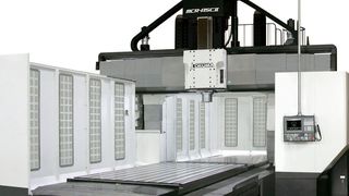 Das Okuma Portalfräszentrum MCR-A5CII erlaubt Hochgeschwindigkeitsbearbeitungen in 5-seitigen Anwendungen. (Okuma)