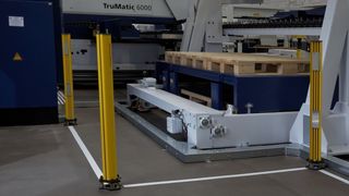 Die Zugangssicherung der Trumatic 6000 erfolgt mit Mehrstrahl-Sicherheits-Lichtschranken der Baureihe MLD 500 von Leuze electronic.  (Trumpf)