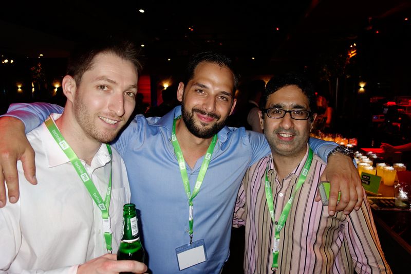 (v. l.) Philipp Krähenbühl, Littlebit, Aaron Licht, technikPR, und Tarinder Sandhu, The Media Team (Bild: IT-BUSINESS)