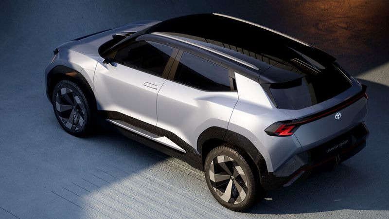 Das kleine SUV wird der Einstiegs-Stromer von Toyota. (Bild: Toyota)