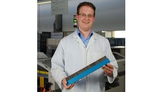 Markus Lilie, Grundig Business Systems: Die BrushForm lässt sich in ca. 1 Minute im Bestückautomaten nachrüsten.“ (Archiv: Vogel Business Media)