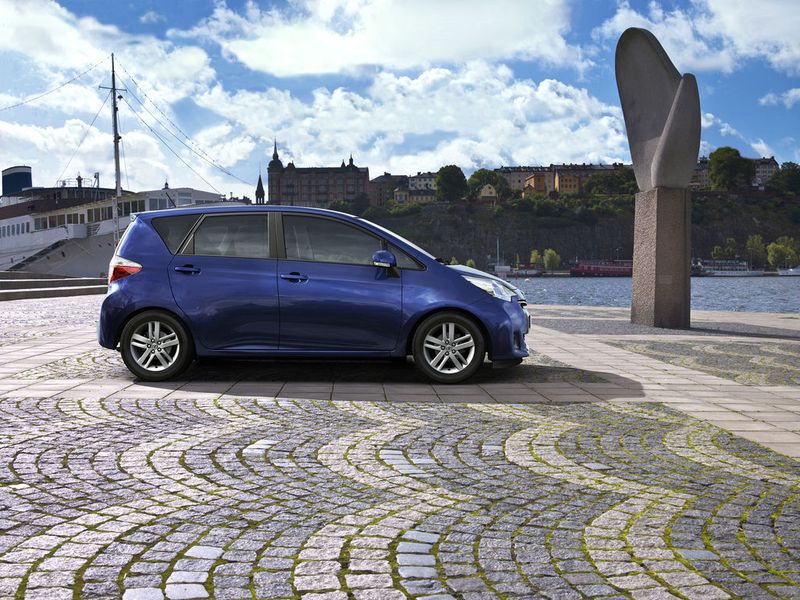 Der neue Verso-S ist 3,99 Meter lang. Die Designer haben sich für kurze Überhänge vorn und hinten entschieden. (Archiv: Vogel Business Media)