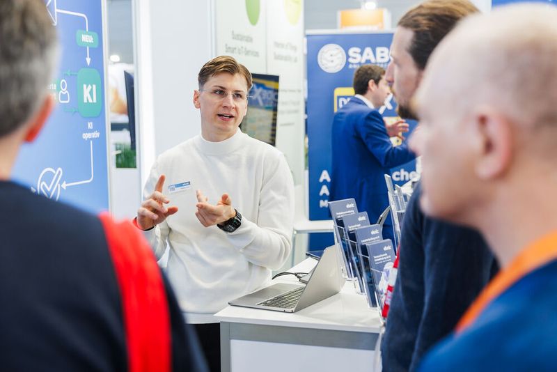 Die all about automation in Friedrichshafen wächst: Sowohl bei der Besucherzahl als auch bei der Anzahl der Aussteller hat die Automationsplattform am Bodensee um mehr als 20 Prozent zugelegt. (Bild: Easyfairs)