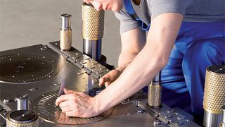 Ziel der AWEBA Group ist es, den Kunden zukünftig das komplette Leistungsspektrum von der Bauteilentwicklung bis hin zur Lieferung sämtlicher erforderlichen Werkzeuge und Vorrichtungen aus einer Hand anbieten zu können. (Foto: Aweba)