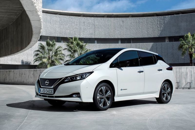 Aber die Kapazität ist gewachsen: Statt wie bisher 30 kWh gehen jetzt 40 kWh Strom in den „Tank“. (Nissan)