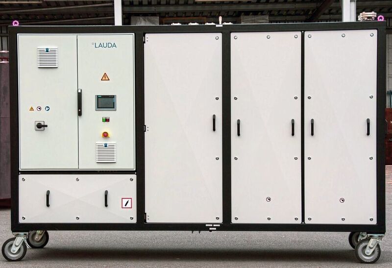 Zur Optimierung der Prüfprozesse hat Lauda die Prozesskühlanlagen mit einer automatischen Befüllung und Entleerung ausgestattet. Eingesetzt werden die Anlagen bei einer Arbeitstemperatur von -40 bis 120 °C (Lauda)