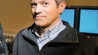 „ Die CanDo-Plattform kombiniert ein Mini-Labor und Raman-Spektroskopie ohne zusätzliche Biomoleküle als Marker.“ Dr. Christoph Krafft, Forschungsgruppenleiter Optische Zelldiagnostik, Leibniz-Institut für Photonische Technologien (IHPT), Jena (Bild: IPHT Jena/S. Döring)