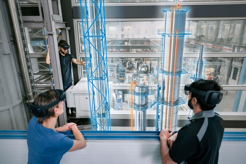 So können sich zum Beispiel sämtliche Stakeholder standortunabhängig zu einer virtuellen Engineering-Besprechung einfinden und gemeinsam an CAD-Objekten arbeiten. (Holo-Light/ Simon Toplak)