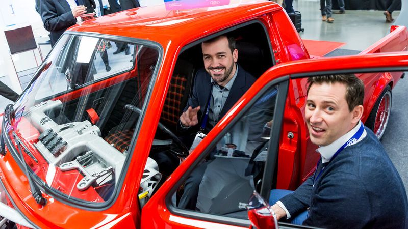 ...aber auch der VW Caddy mit gedrucktem Vorderwagen war ein beliebter Hingucker. (Stefan Bausewein)