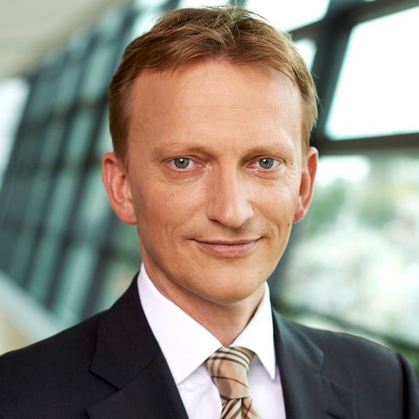 Andreas Evertz erweitert zum 1. April 2020 die bestehende Geschäftsführung der Flender-Gruppe und folgt zum 1. Juni 2020 Stefan Tenbrock als CEO.  (Stefan Stark/ Flender-Gruppe)