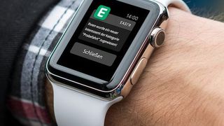 Diesem Verkäufer wird eine Probefahrt aufs Handgelenk zugewiesen. (Easi'r Loyalty Factory GmbH)