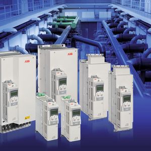 Die Serie ABB Industrial Drive ACQ810 ist auf Pumpenanwendungen im Wasser- und Abwasserbereich abgestimmt