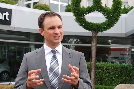 Andreas Peter, Autohaus Peter: „Im Verkauf von Mercedes-Benz-Fahrzeugen haben wir einen besseren Auftragseingang als im ver-gangenen Jahr.“ (Archiv: Vogel Business Media)