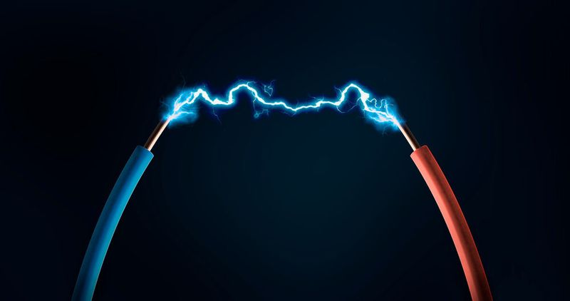 Image one. This Image shows an effect similar to the arc effect.