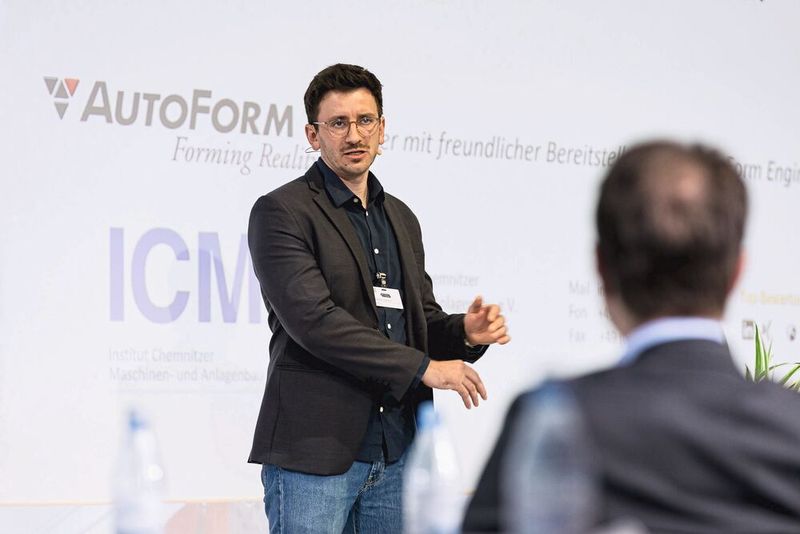 Impressionen der Fachtagung „Mehr Effizienz im Presswerk“ 2025 in Würzburg. (Bild: Stefan Bausewein)