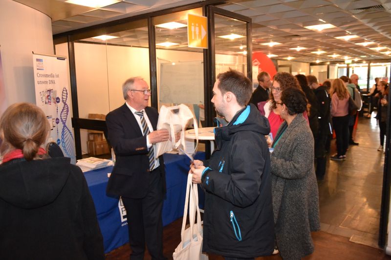 Impressionen der Lab-Supply Frankfurt vom 3. April 2019  Nach dem erfolgreichen Auftakt der Lab-Supply in Wien war die Ein-Tages-Messe für Labortechnik auch in Frankfurt gut besucht. Die Folgeveranstaltung findet am 15. Mai 2019 in Leverkusen statt.  Weitere Infos zu den kommenden Lab-Supply-Messen finden Sie auf www.lab-supply.info. (Bild: LABORPRAXIS, C. Lüttmann)