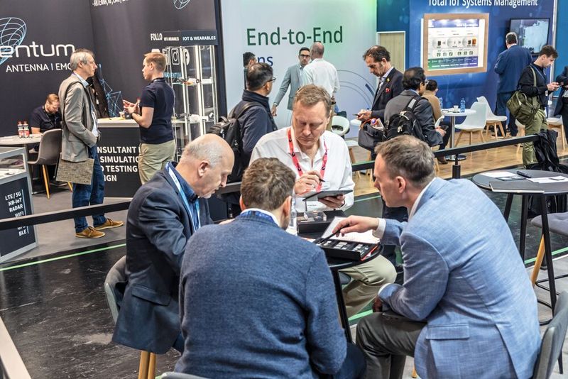 Auf der embedded world 2026 können sich die Besucher bei 1100 Ausstellern aus 50 Ländern einen Einblick in die Welt der eingebetteten System verschaffen. (Bild: NürnbergMesse / Thomas Geiger)