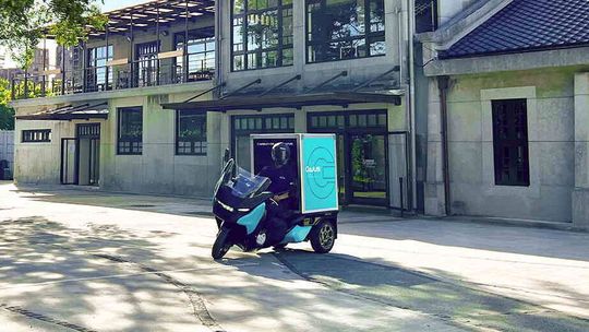 Dank Neigungstechnik ist der Rapide 3 sehr wendig.(Bild:  Gaius Automotive)