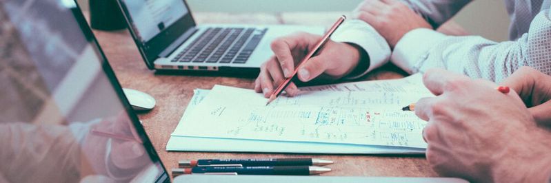 Der Fortschrittsbericht der Plattform Lernende Systeme adressiert die Chancen und Risiken des KI-Einsatzes für die Gesellschaft und Wirtschaft. (Bild:  gemeinfrei / Unsplash)