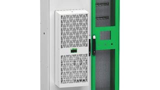 Zu den bedeutendsten Eigenschaften der neuen Kühleinheiten zählt ihre Konnektivität. So können Betriebs- und Sensordaten über eine Modbus-RTU-Schnittstelle an Scada- und Monitoringsysteme, etwa aus dem Eco-Struxure-Portfolio, weitergegeben werden.  (Bild: Schneider Electric)